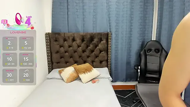 Benson18y – webcam model profile photo Image 7