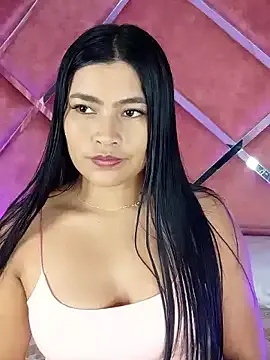 oxo_yuna_oxo – webcam model profile photo Image 9