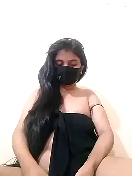 oxo_yuna_oxo – webcam model profile photo Image 3