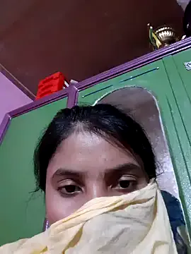 oxo_yuna_oxo – webcam model profile photo Image 5