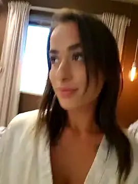 roouse – webcam model profile photo Image 13