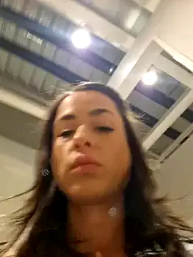 roouse – webcam model profile photo Image 17