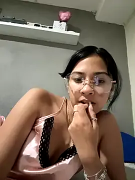 Enyeld_ruru – webcam model profile photo Image 13