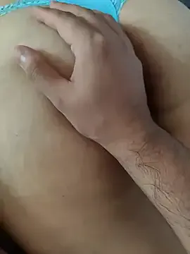 oxo_yuna_oxo – webcam model profile photo Image 6