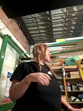 Misses-Cougar – webcam model profile photo Image 16