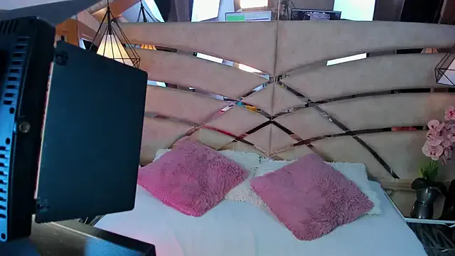 JessicaAidennn – webcam model profile photo Image 5