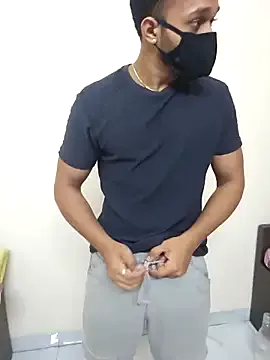 Yui-Ch – webcam model profile photo Image 14