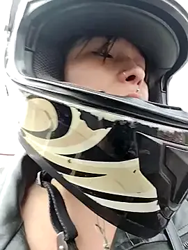 Noir – webcam model profile photo Image 15