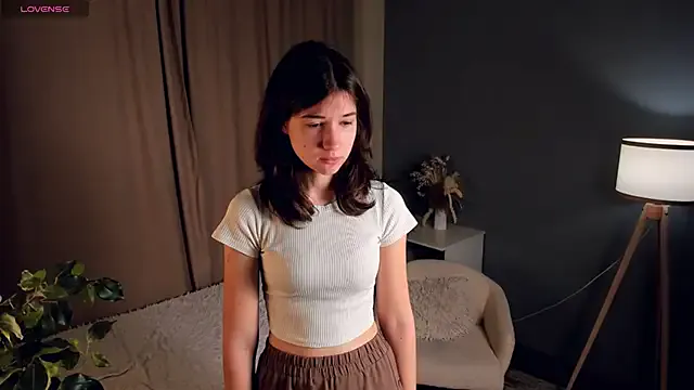 oxo_yuna_oxo – webcam model profile photo Image 2