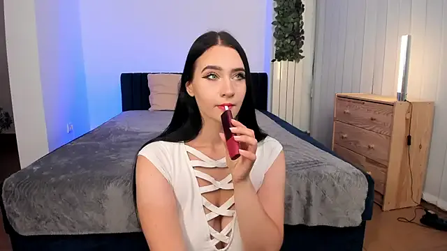 oxo_yuna_oxo – webcam model profile photo Image 3