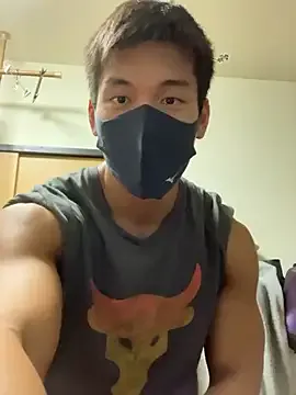 Yui-Ch – webcam model profile photo Image 2