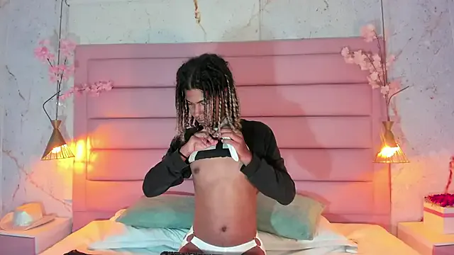 oxo_yuna_oxo – webcam model profile photo Image 19