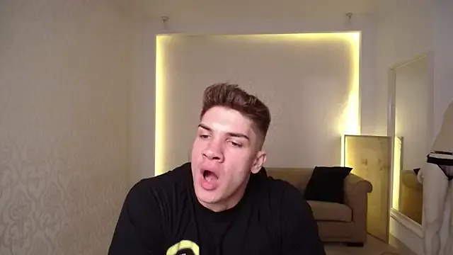 oxo_yuna_oxo – webcam model profile photo Image 4