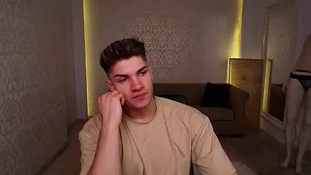 oxo_yuna_oxo – webcam model profile photo Image 5