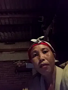 oxo_yuna_oxo – webcam model profile photo Image 14