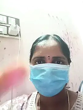 LiaValtori – webcam model profile photo Image 8