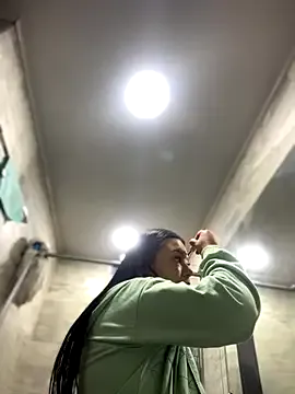 oxo_yuna_oxo – webcam model profile photo Image 3