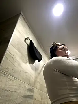 oxo_yuna_oxo – webcam model profile photo Image 5