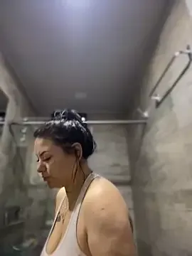 oxo_yuna_oxo – webcam model profile photo Image 6