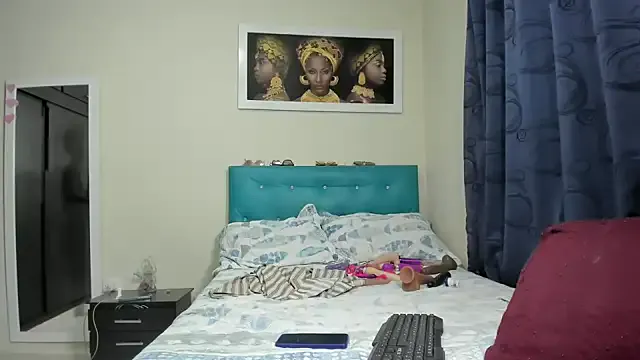 oxo_yuna_oxo – webcam model profile photo Image 7