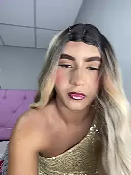 roouse – webcam model profile photo Image 11