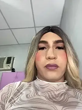 roouse – webcam model profile photo Image 14