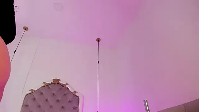 Mia--meow – webcam model profile photo Image 6