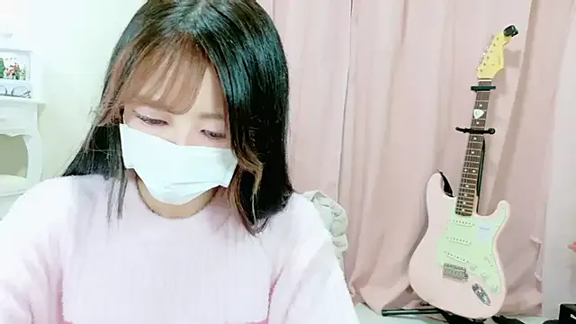 riya190 – webcam model profile photo Image 9