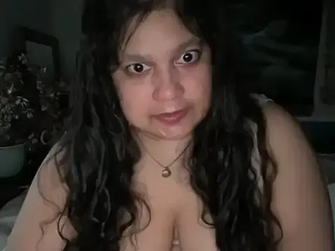 oxo_yuna_oxo – webcam model profile photo Image 16