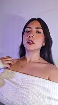 maataaan – webcam model profile photo Image 2