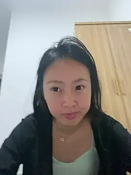 FariBanxOfficial – webcam model profile photo Image 6