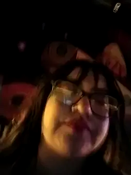 oxo_yuna_oxo – webcam model profile photo Image 5