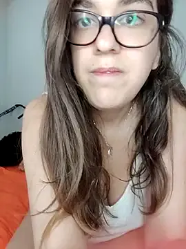 oxo_yuna_oxo – webcam model profile photo Image 18