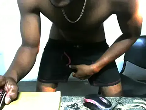 Brian_Stars – webcam model profile photo Image 17