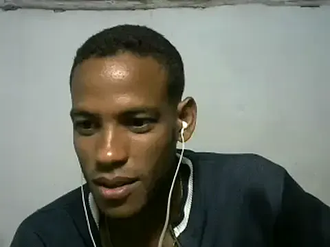 Brian_Stars – webcam model profile photo Image 6