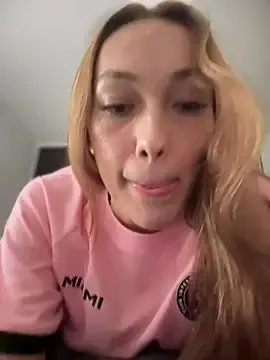 maataaan – webcam model profile photo Image 13