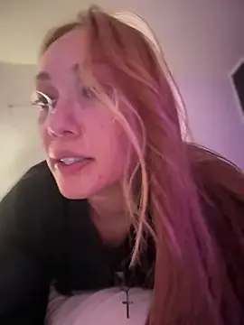 maataaan – webcam model profile photo Image 5