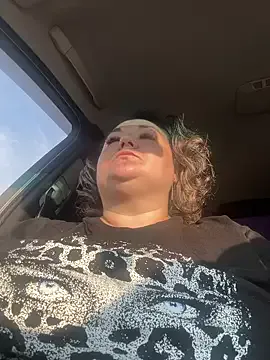 Queen_sofiyaa – webcam model profile photo Image 2