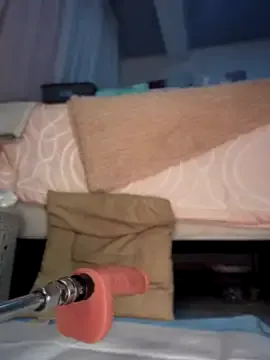 roouse – webcam model profile photo Image 6