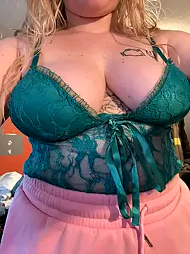 roouse – webcam model profile photo Image 2