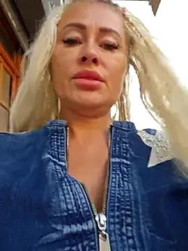 oxo_yuna_oxo – webcam model profile photo Image 14