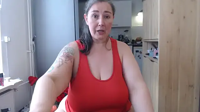 MilfGina Image 18