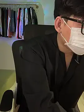 Benson18y – webcam model profile photo Image 5