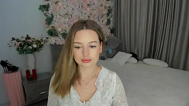 Lanna – webcam model profile photo Image 17