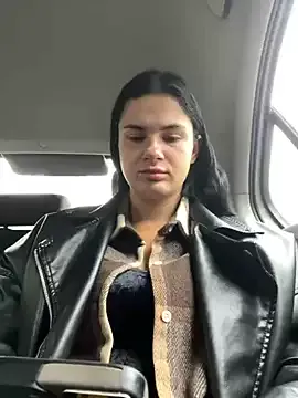 oxo_yuna_oxo – webcam model profile photo Image 3