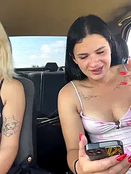 oxo_yuna_oxo – webcam model profile photo Image 6