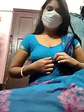 Stephania – webcam model profile photo Image 13