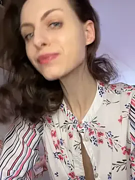 maataaan – webcam model profile photo Image 19