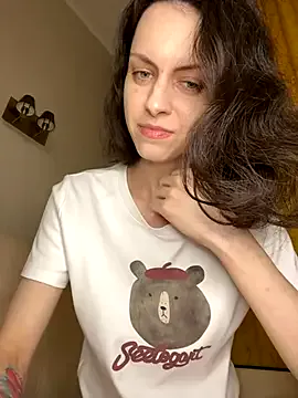 maataaan – webcam model profile photo Image 5