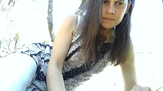 EllieParkeer – webcam model profile photo Image 6